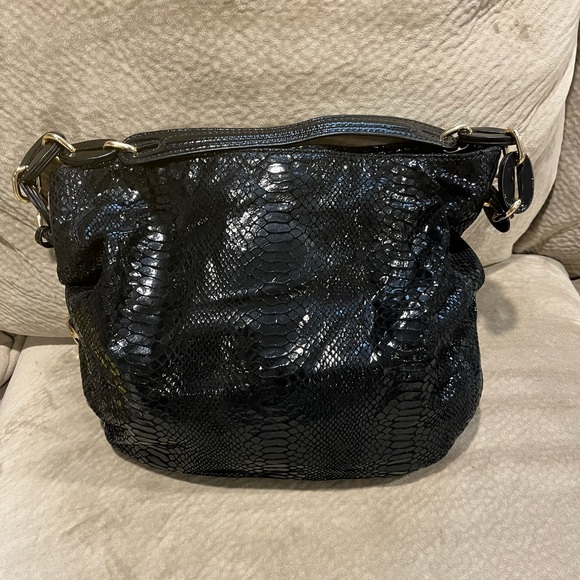 Michael Kors black snakeskin shoulder bag - Picture 3 of 5